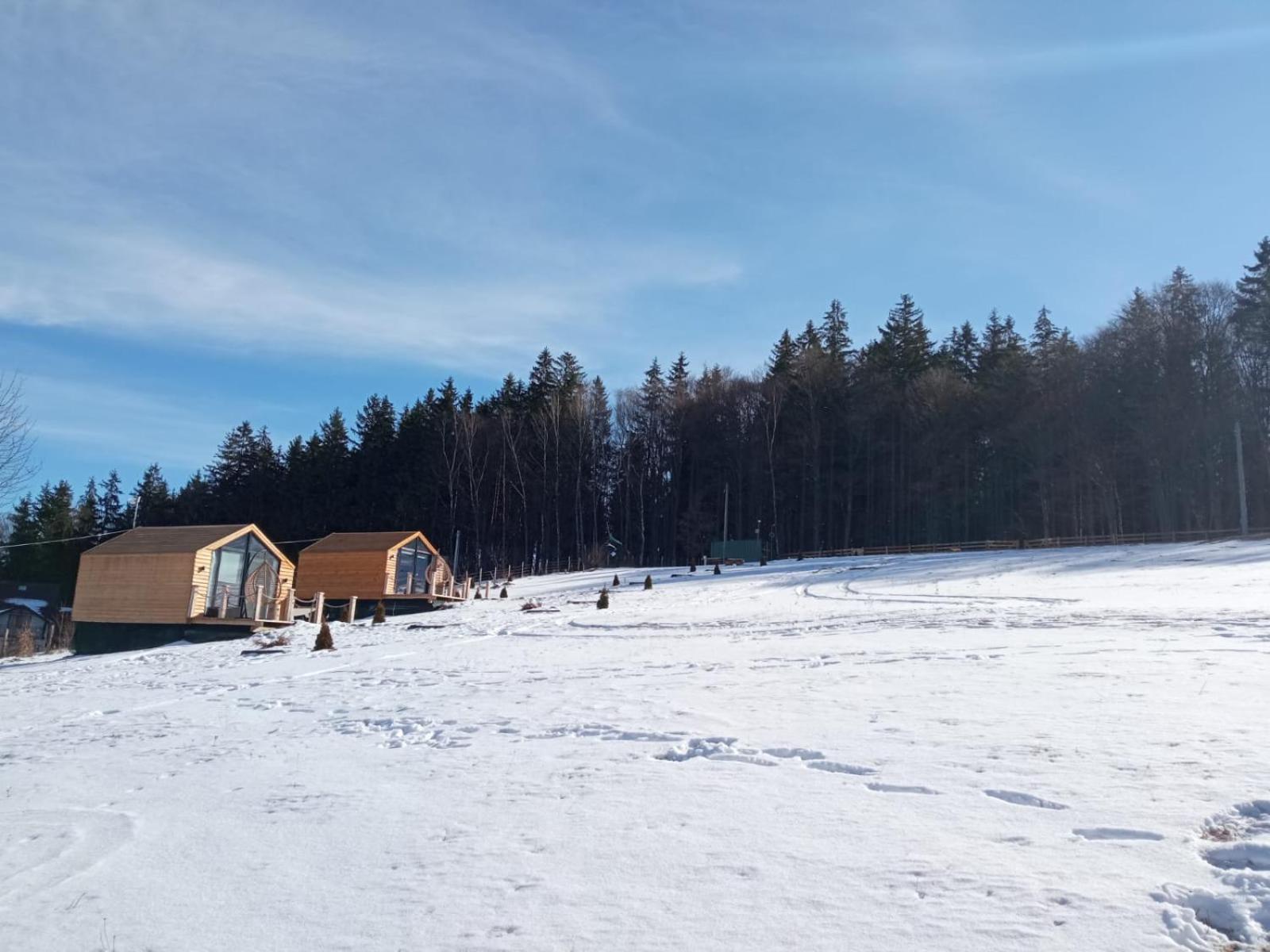 My Little Village Poiana Mărului Buitenkant foto